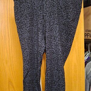 Torrid leggings, grey and black animal print, "Feel the Fit" support & comfort